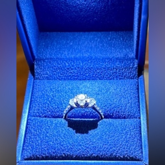 Zale’s 18 Karat White Gold 3-Stone Celebration 102 Diamond Ring - Picture 2 of 3